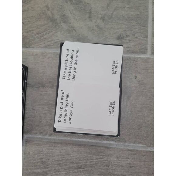 Game of Phones‎ - Picture 2 of 4